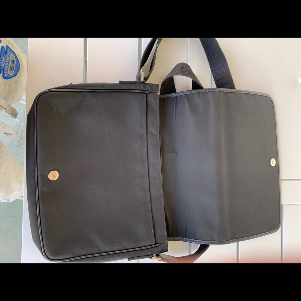 Salvatore Ferragamo Men’s Messenger Bag - Picture 6 of 10